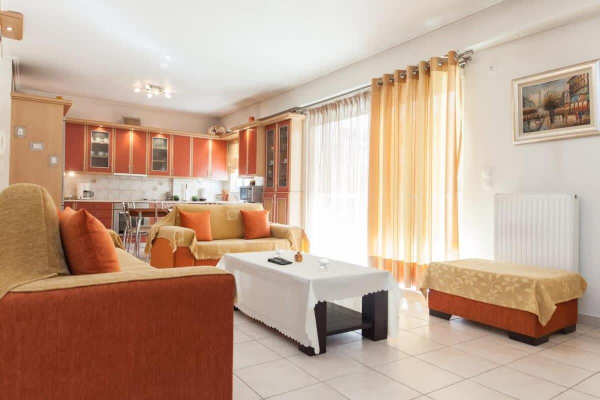 Scenic Balcony Apt In Vibrant Petralona Athen Exterior foto