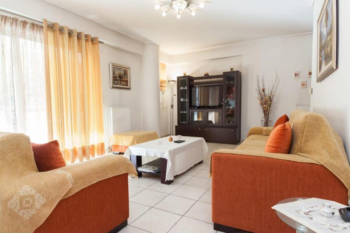 Scenic Balcony Apt In Vibrant Petralona Athen Exterior foto